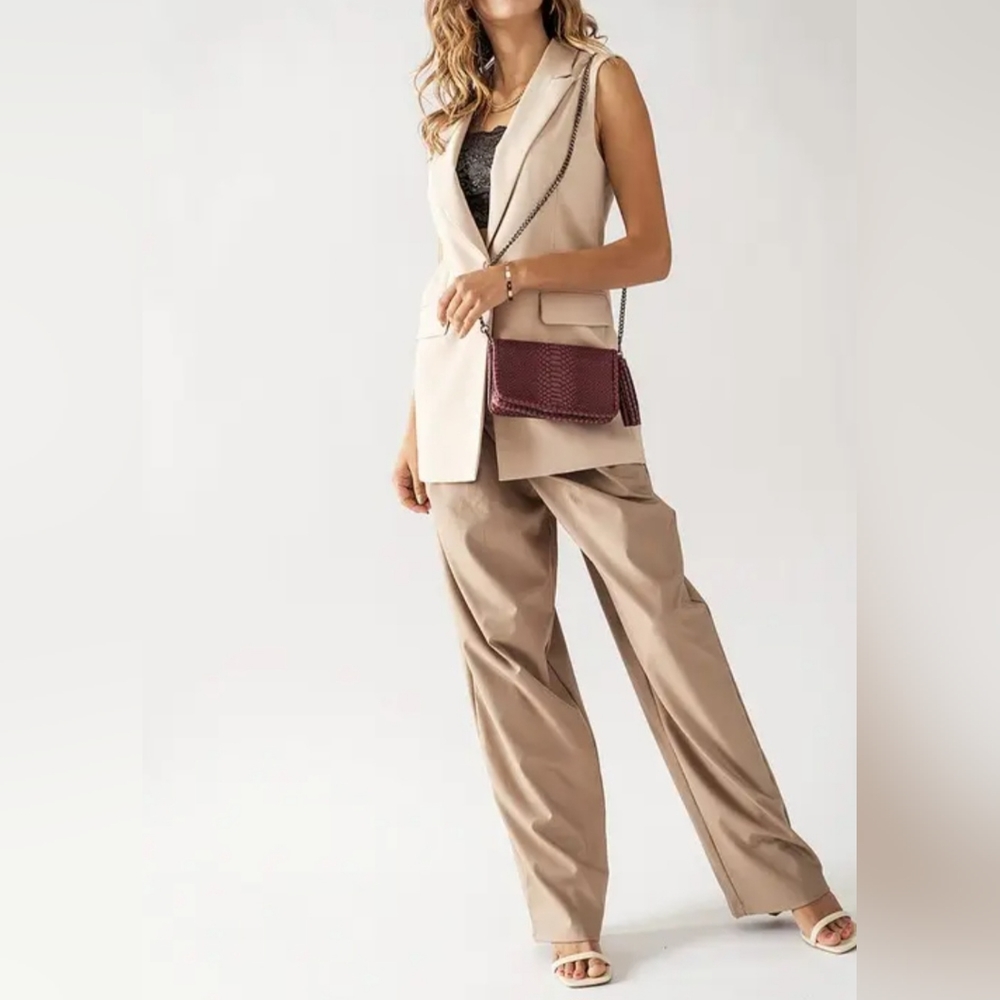 #40  🛑L CHIC SLEEVELESS BLAZER VEST
